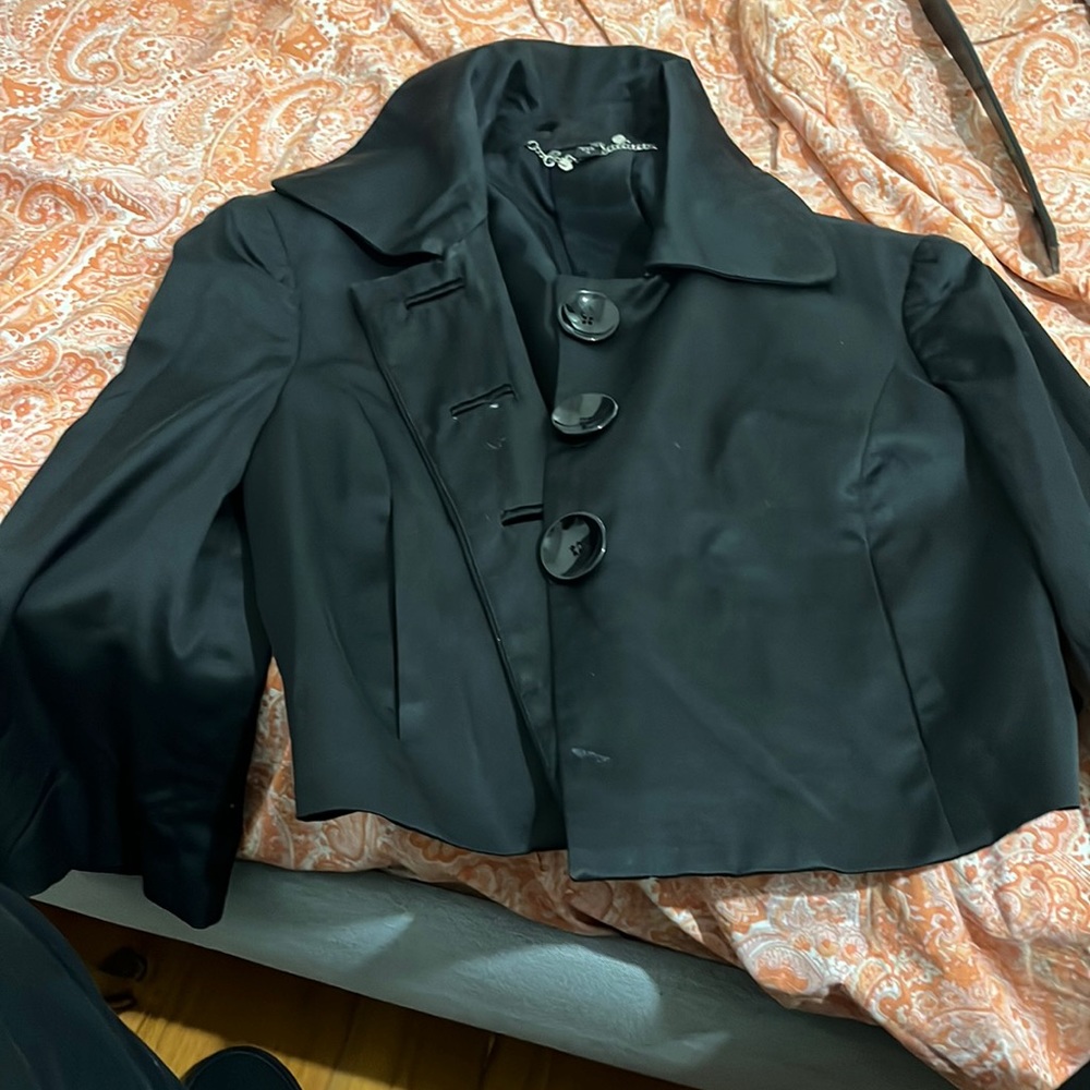 Women’s black short jacket
